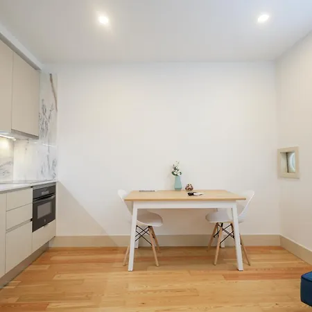 Martires Sweet Apts By Portocityhosts