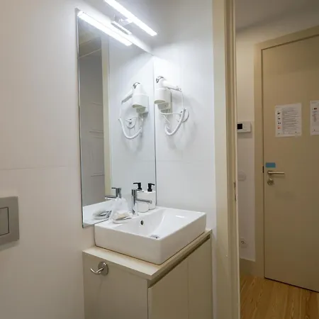 Martires Sweet Apts By Portocityhosts Lägenhet Oporto